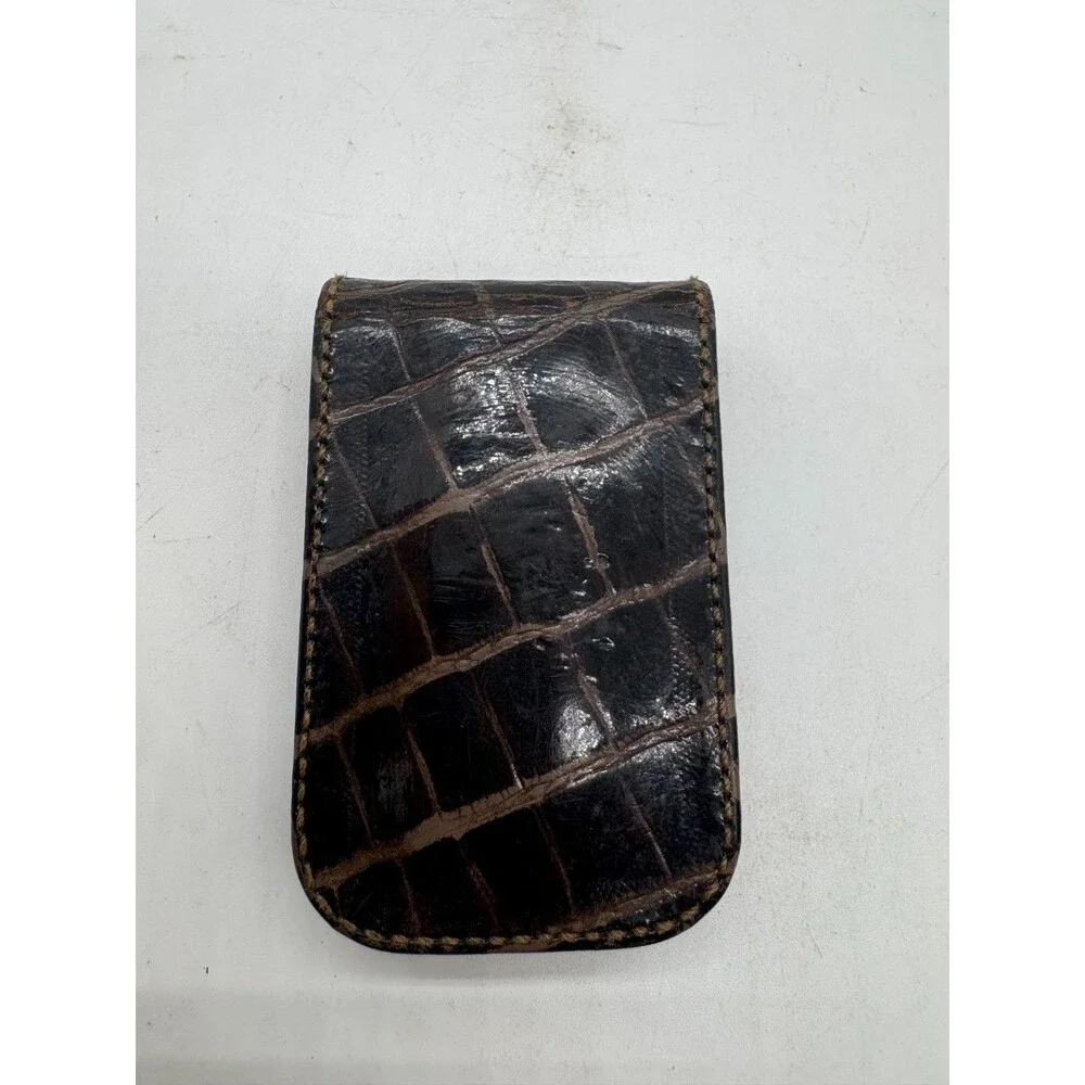 Unbranded genuine alligator